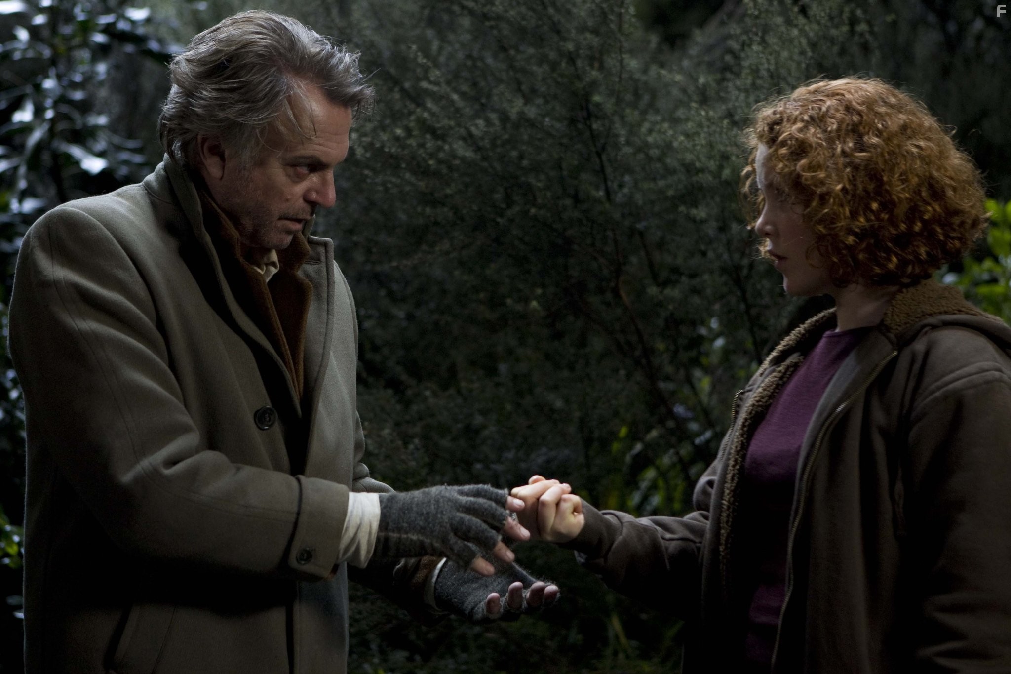Sam Neill and Sophie McBride in Хранители огня (2009)