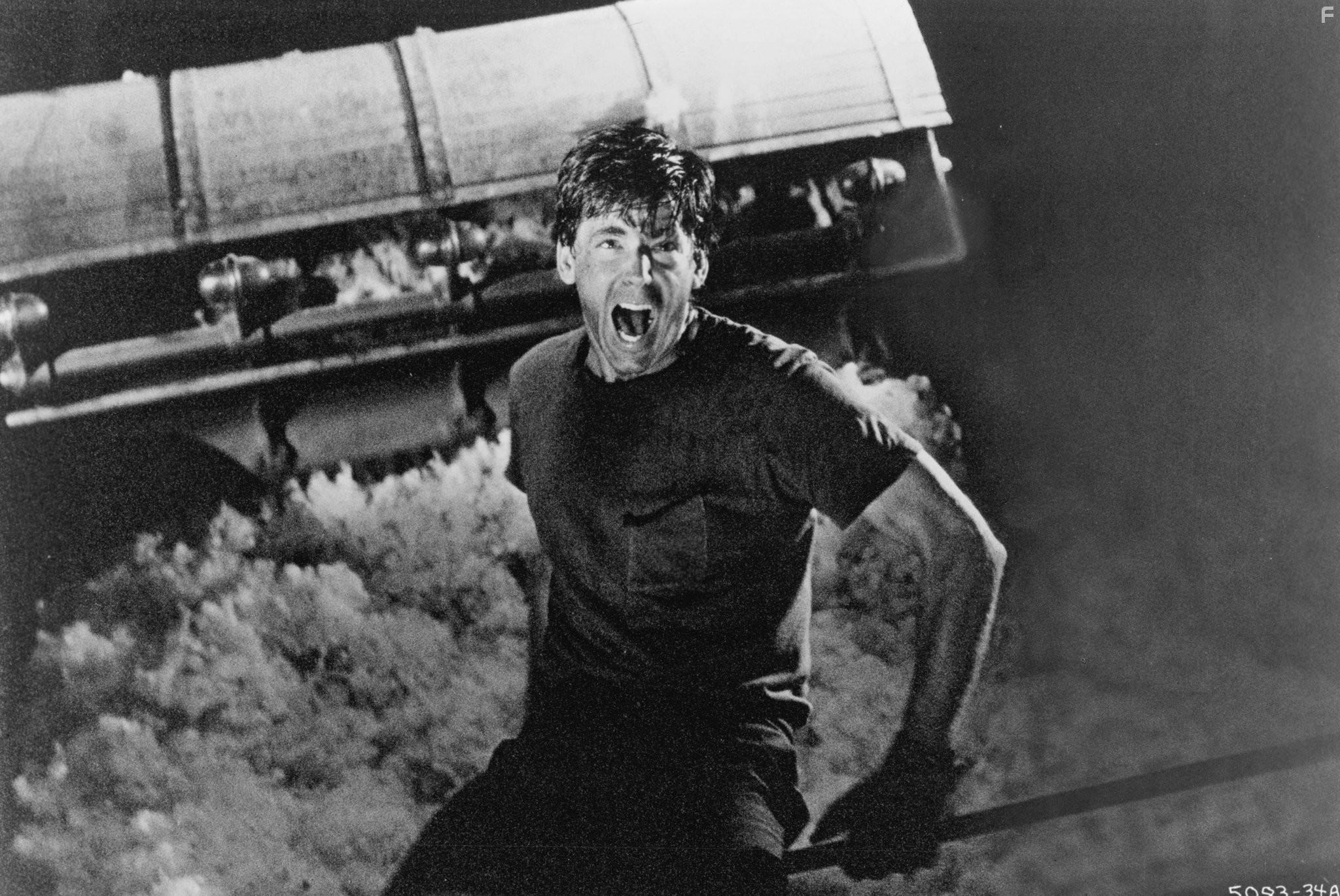 Brad Dourif and Andrew Divoff in Ночная смена (1990)