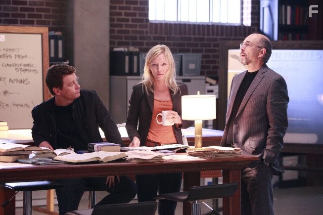 Nic Bishop, Richard Schiff, and Kelli Giddish in Past Life (2010)