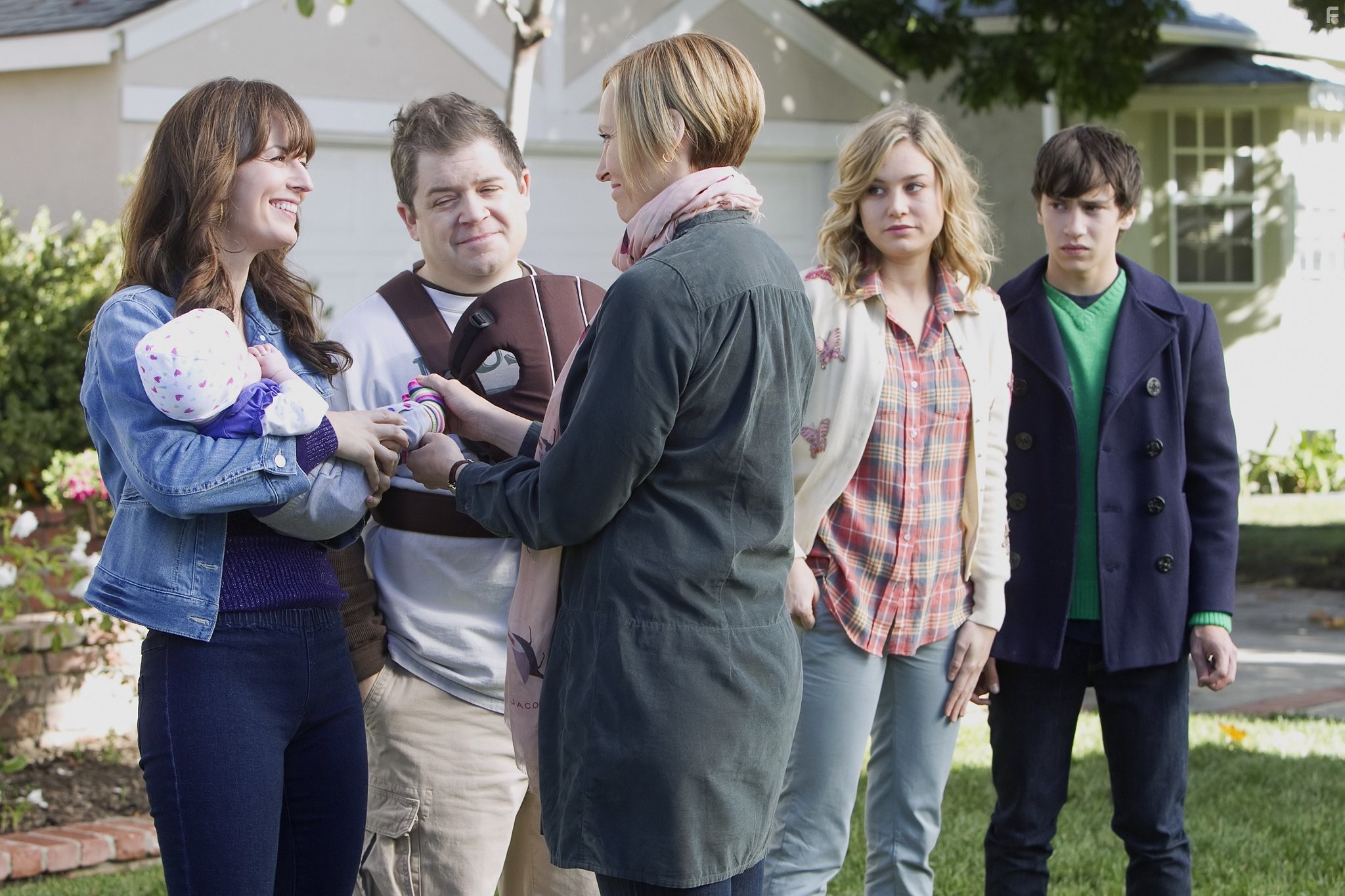 Toni Collette, Brie Larson, Patton Oswalt, Keir Gilchrist, and Rosemarie DeWitt in Соединенные Штаты Тары (2009)