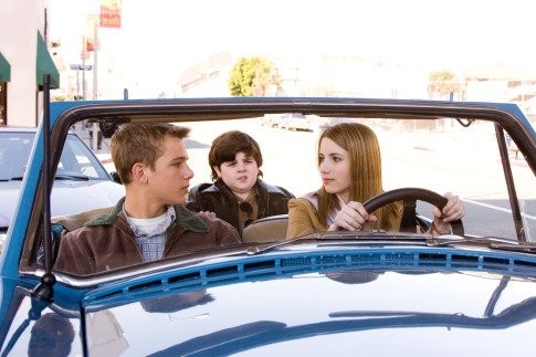 Emma Roberts, Max Thieriot, and Josh Flitter in Нэнси Дрю (2007)