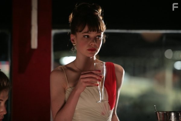 Carey Mulligan in Воспитание чувств (2009)