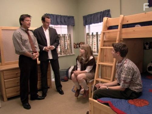 Jason Bateman, Will Arnett, Michael Cera, and Mae Whitman in Замедленное развитие (2003)