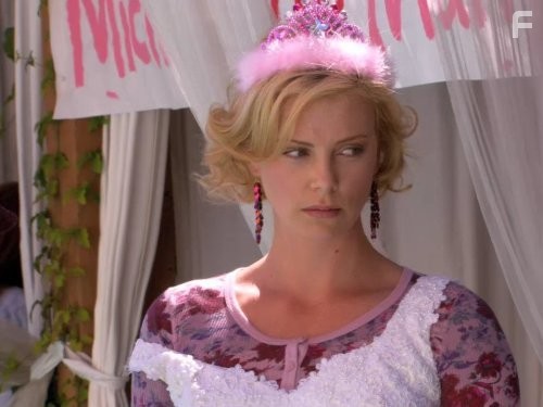 Charlize Theron in Замедленное развитие (2003)