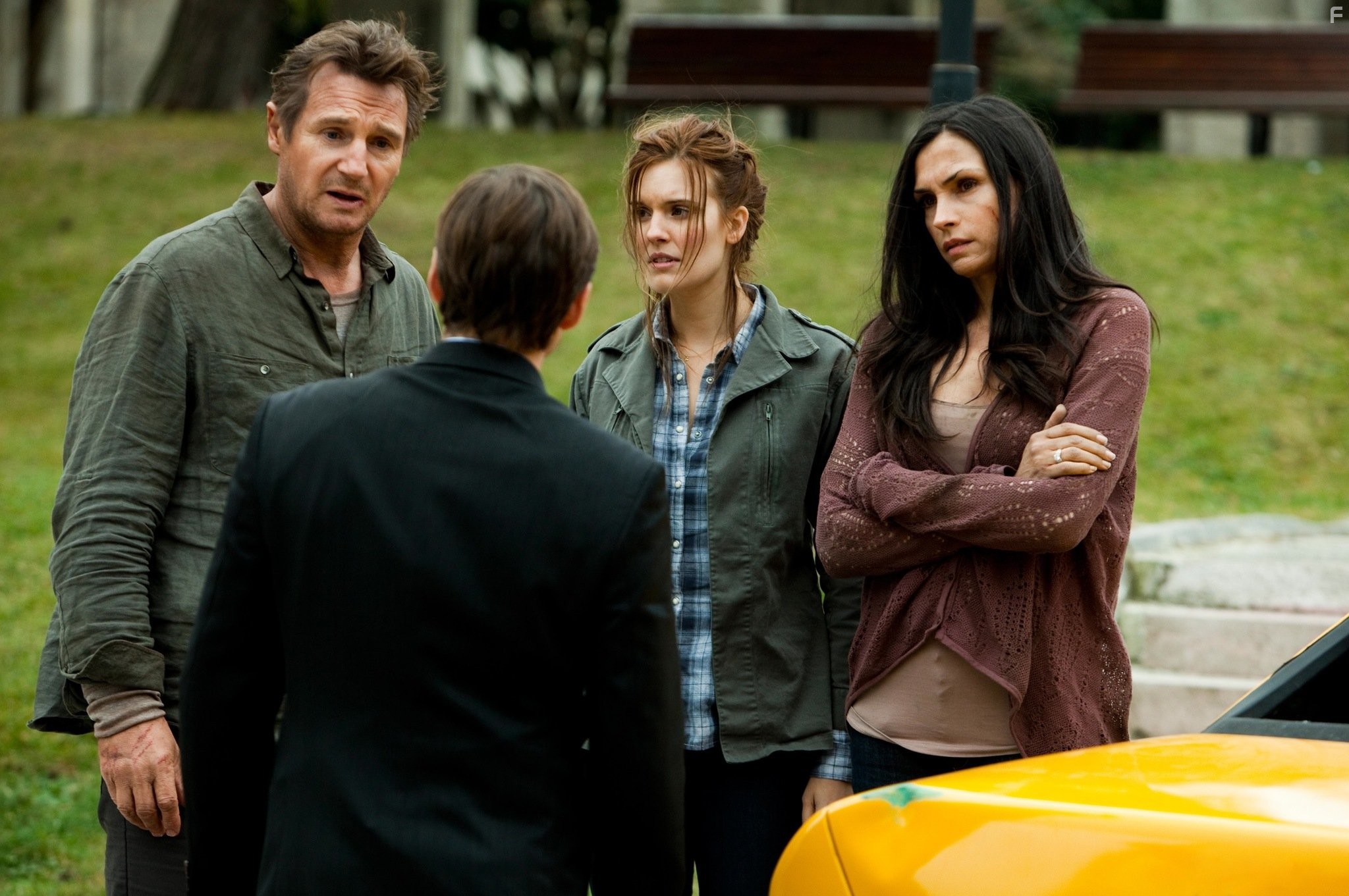 Famke Janssen, Liam Neeson, and Maggie Grace in Заложница 2 (2012)