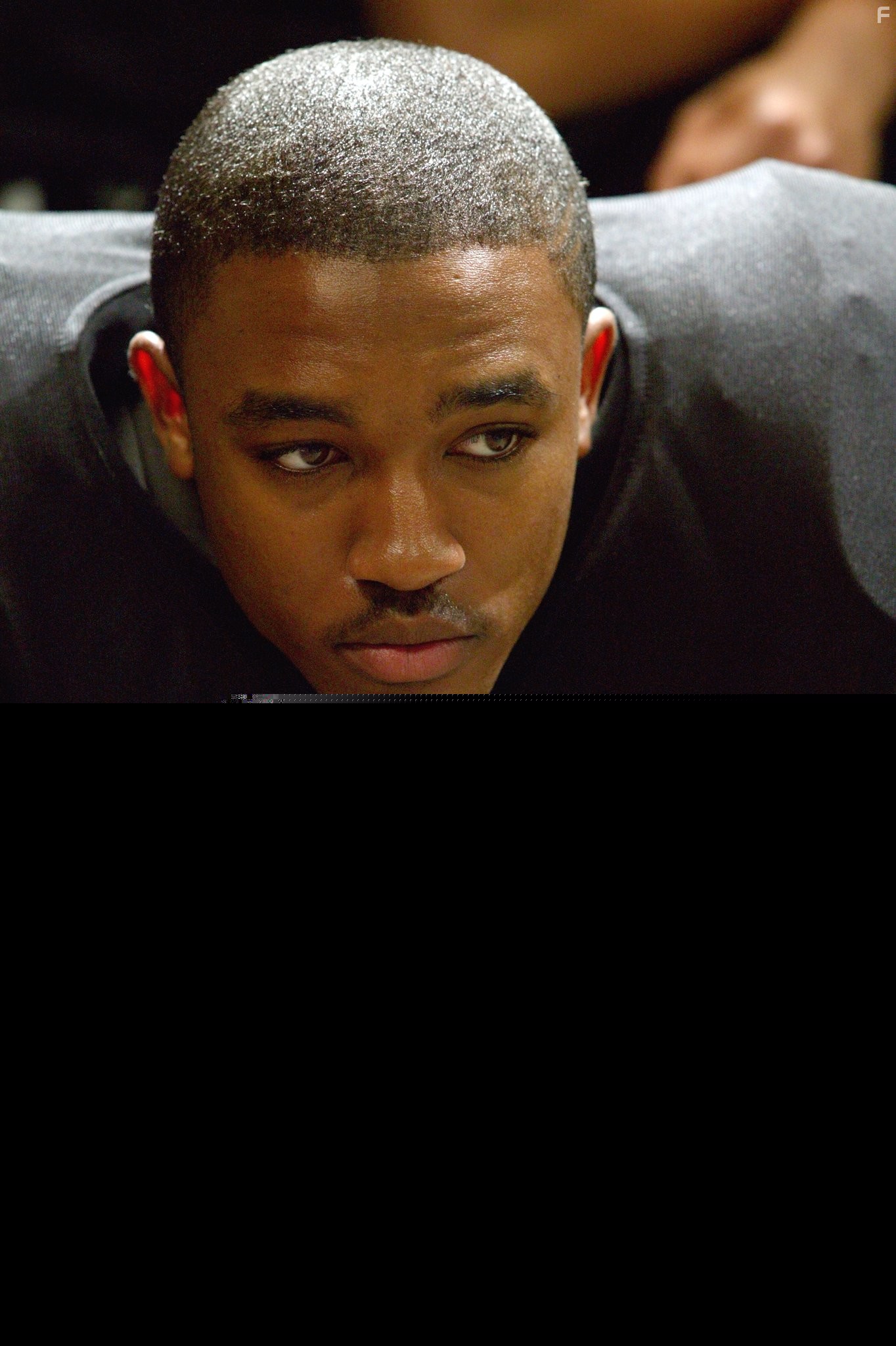 Lee Thompson Young in В лучах славы (2004)