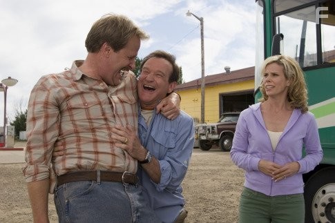 Robin Williams, Jeff Daniels, and Cheryl Hines in Дурдом на колесах (2006)