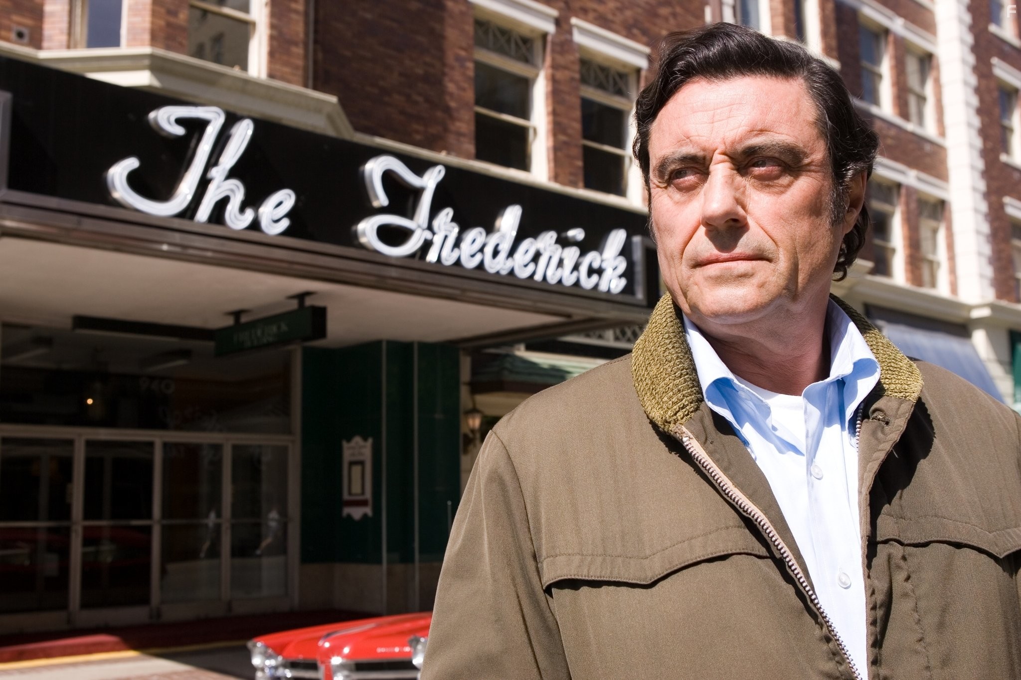 Ian McShane in Мы - одна команда (2006)