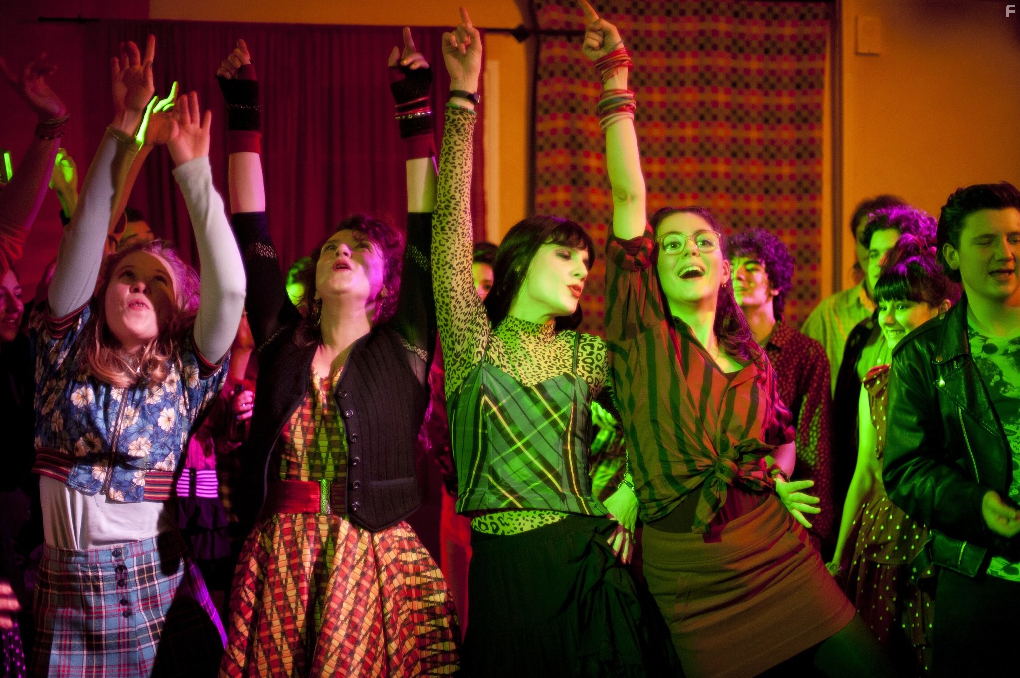 No?mie Lvovsky, Julia Faure, Judith Chemla, and India Hair in Двойная жизнь Камиллы (2012)