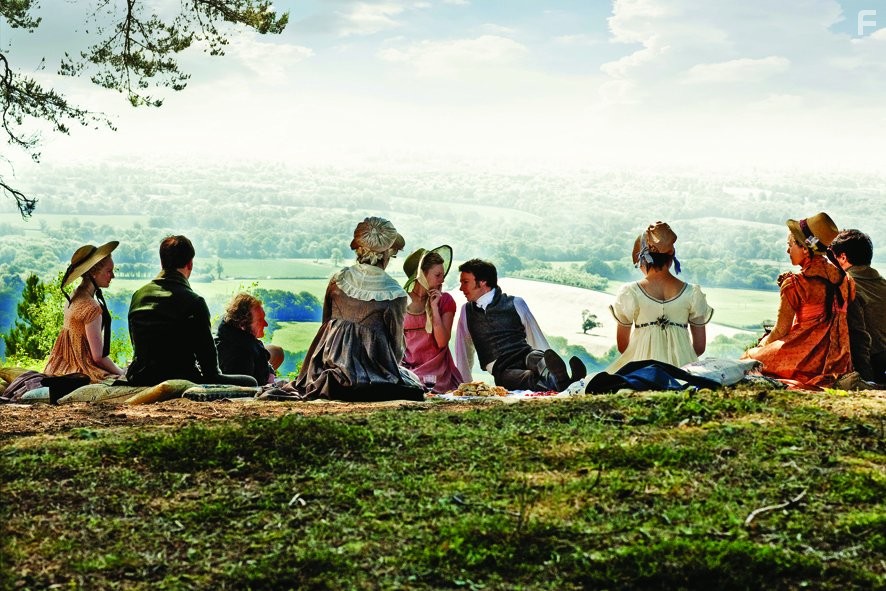 Romola Garai and Rupert Evans in Эмма (2009)