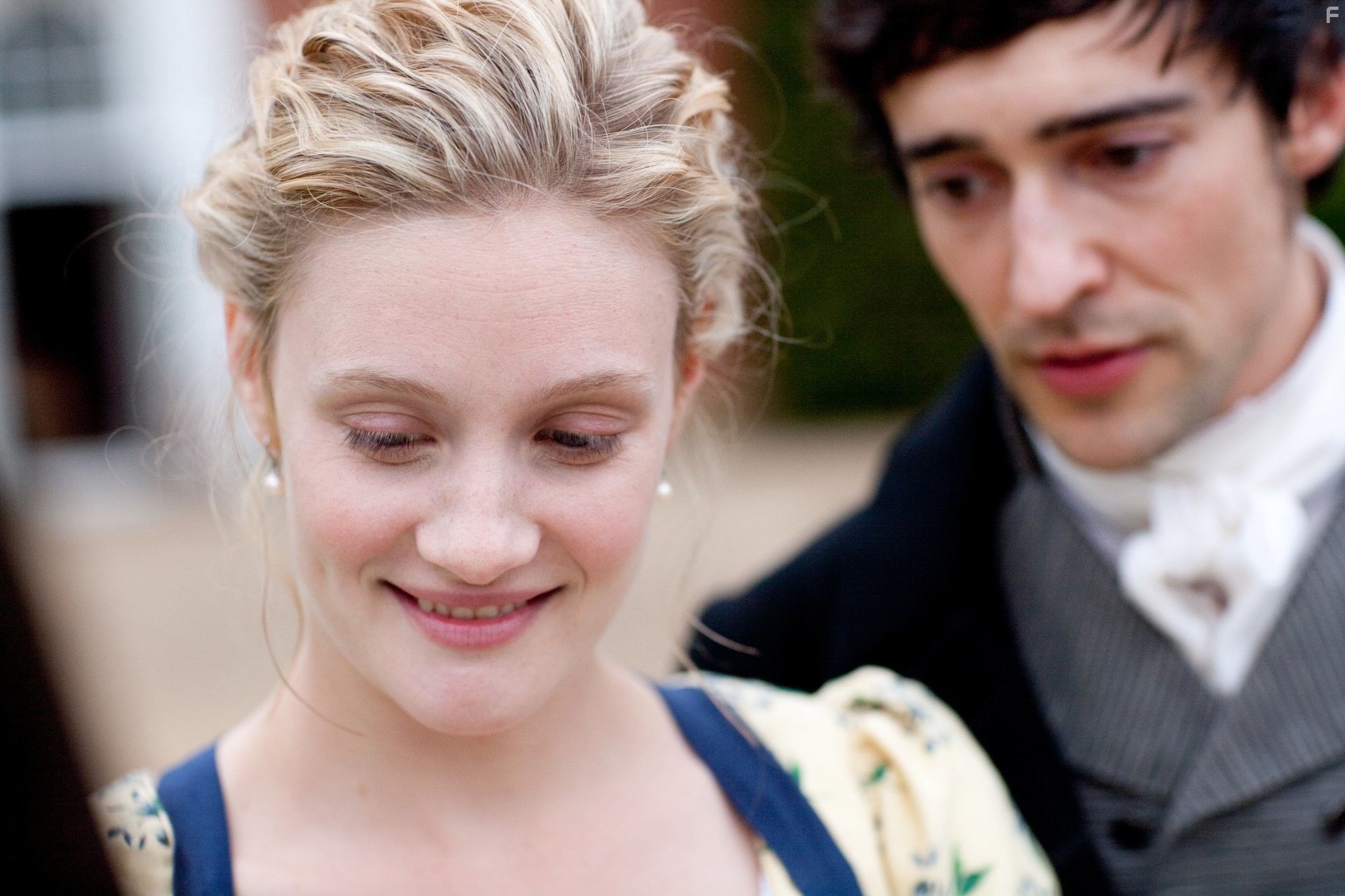 Romola Garai and Blake Ritson in Эмма (2009)