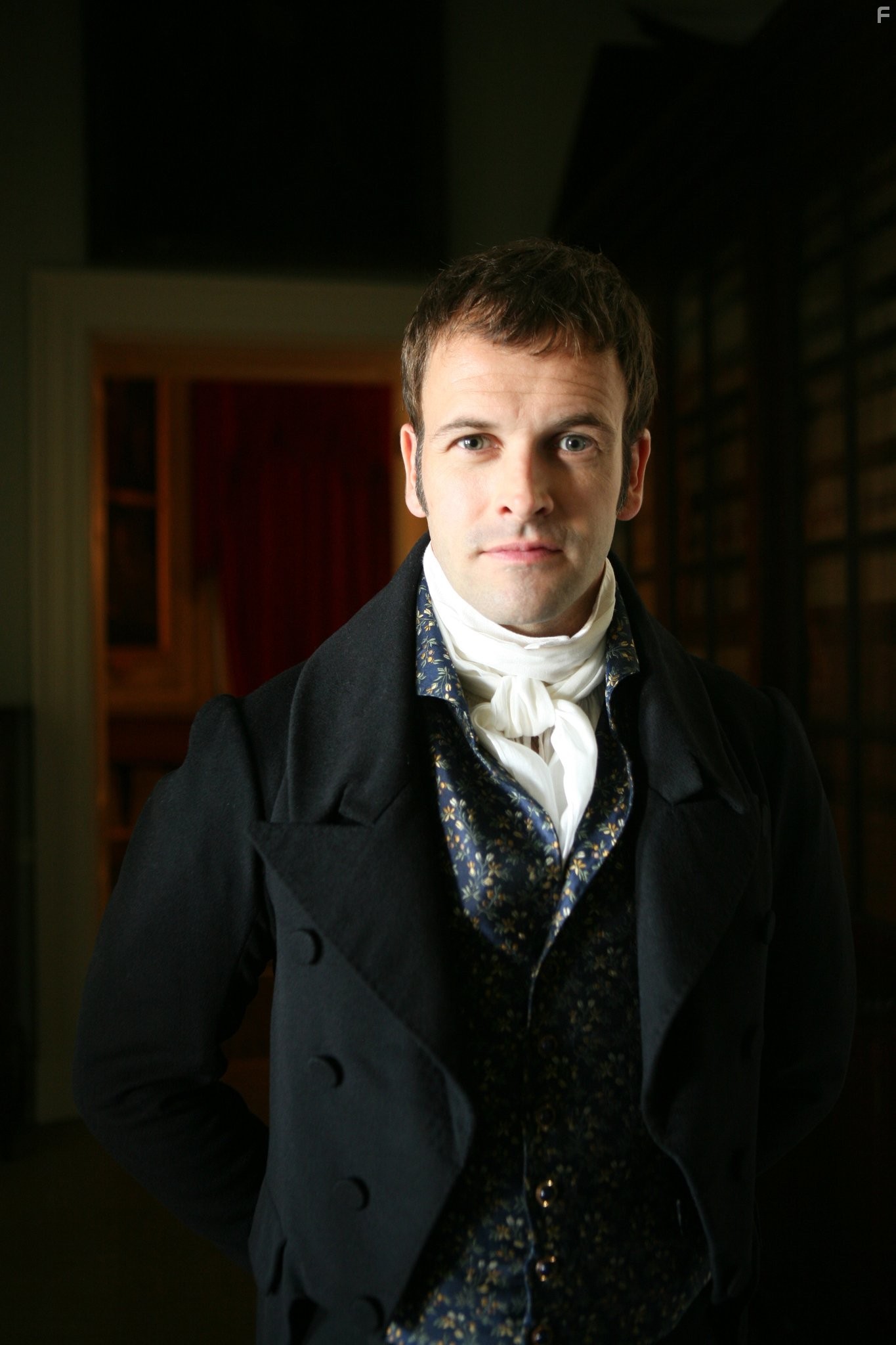 Jonny Lee Miller in Эмма (2009)