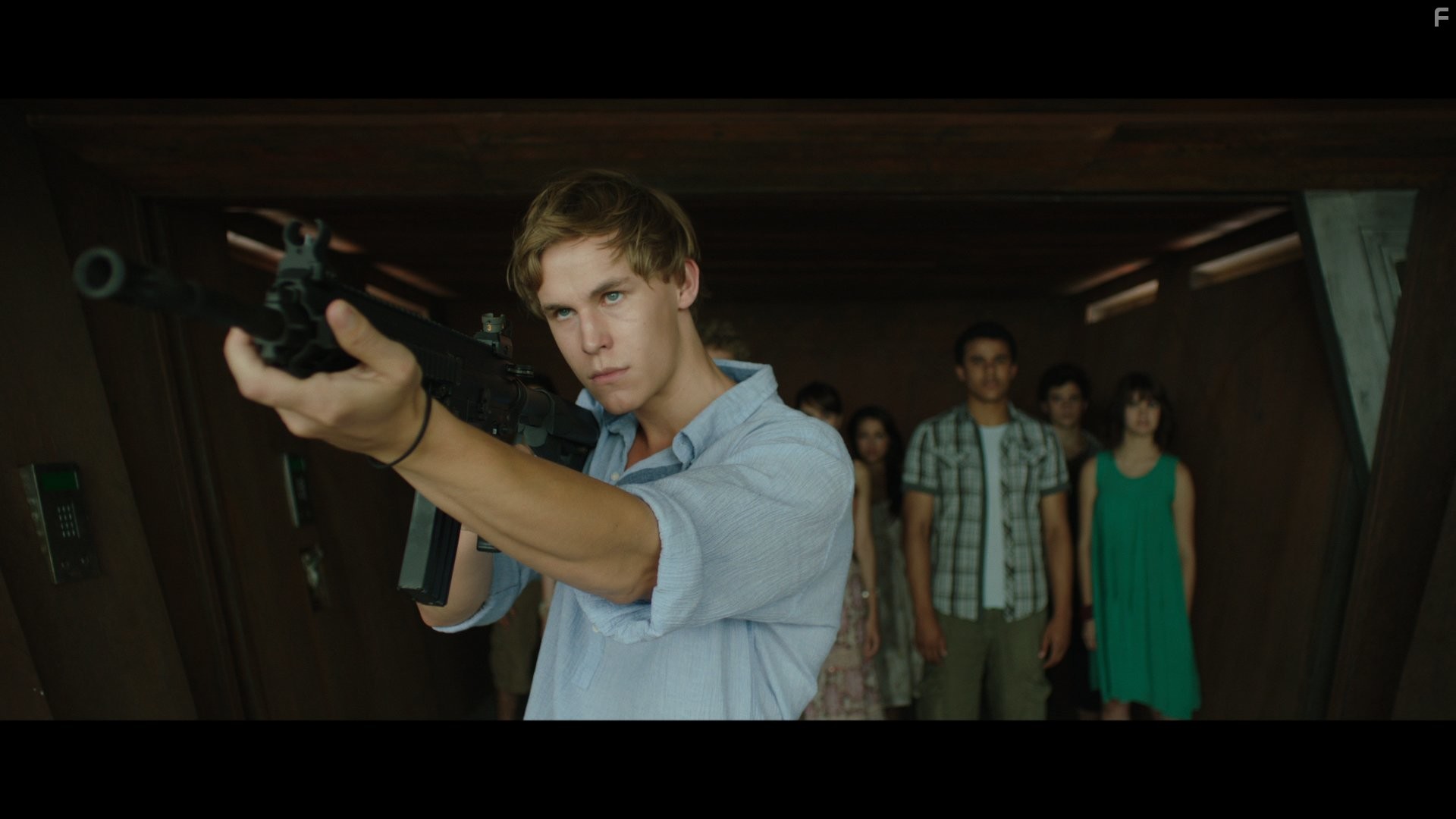 Rhys Wakefield in Философы: Урок выживания (2013)