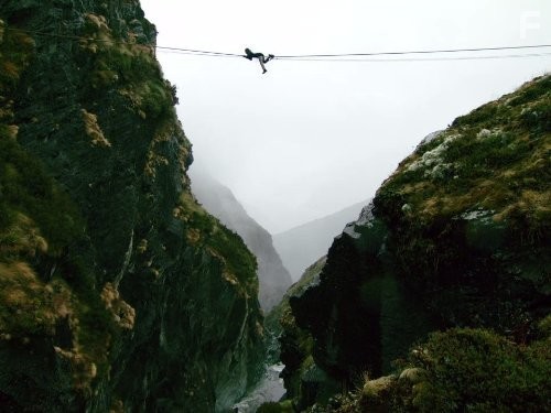 Get Out Alive with Bear Grylls (2013)