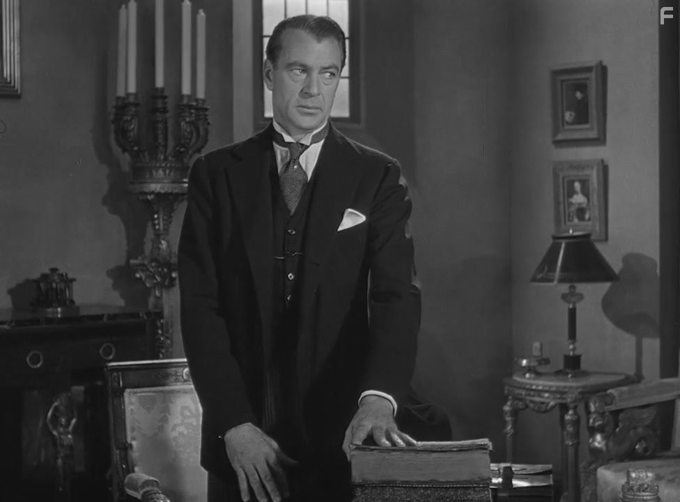 Gary Cooper in Плащ и кинжал (1946)