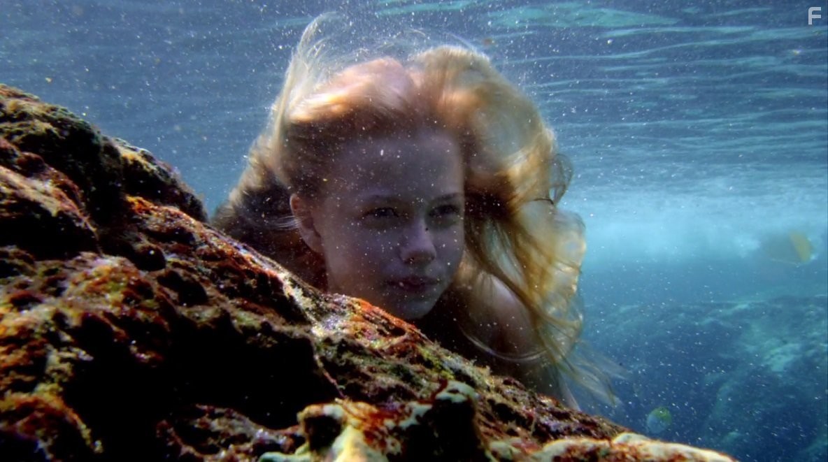 Angourie Rice in Тайны острова Мако (2013)