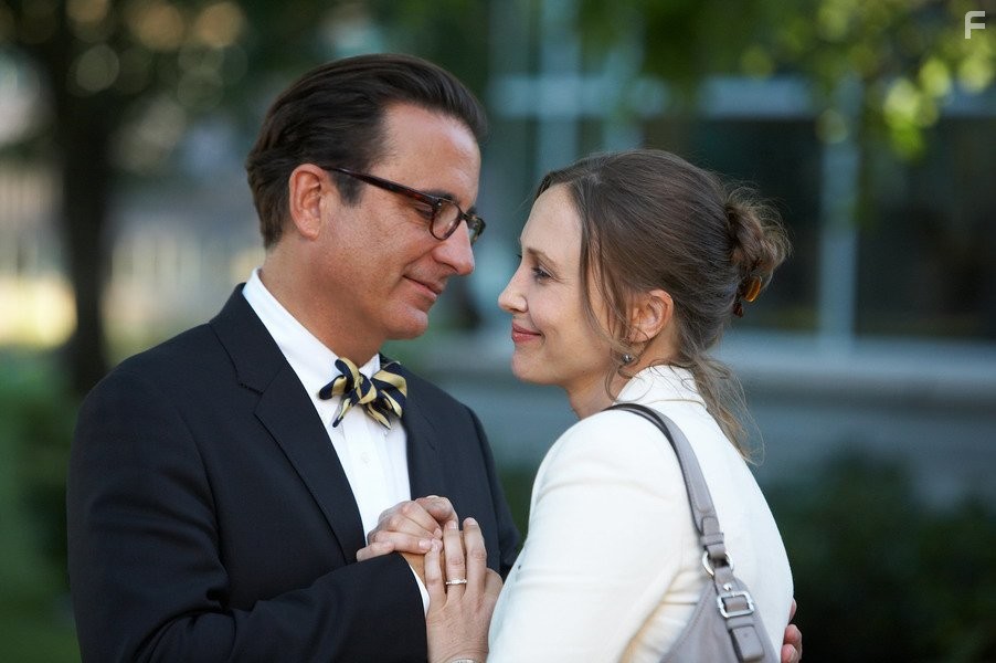 Andy Garcia and Vera Farmiga in Миддлтон (2013)