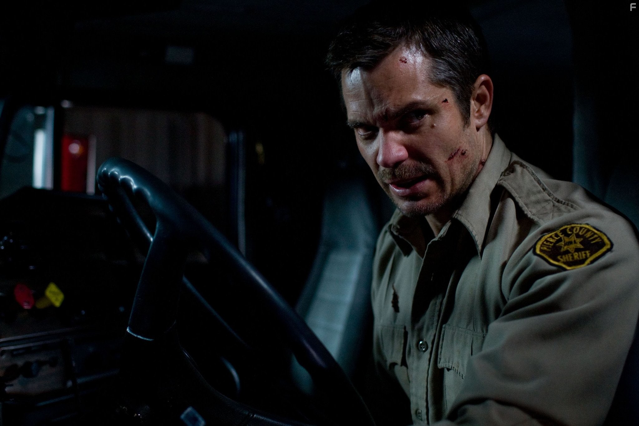 Timothy Olyphant in Безумцы (2010)