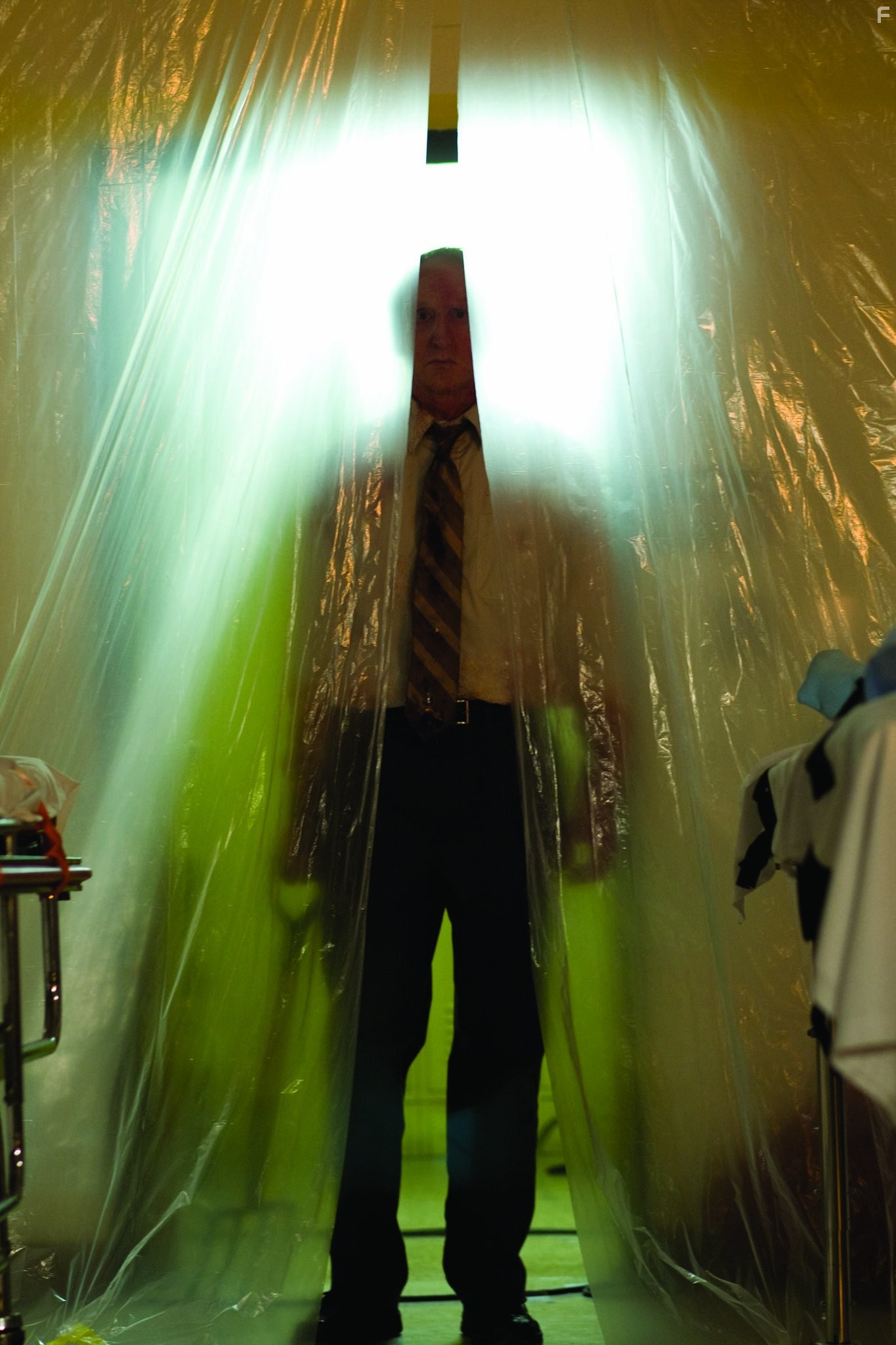 Larry Cedar in Безумцы (2010)