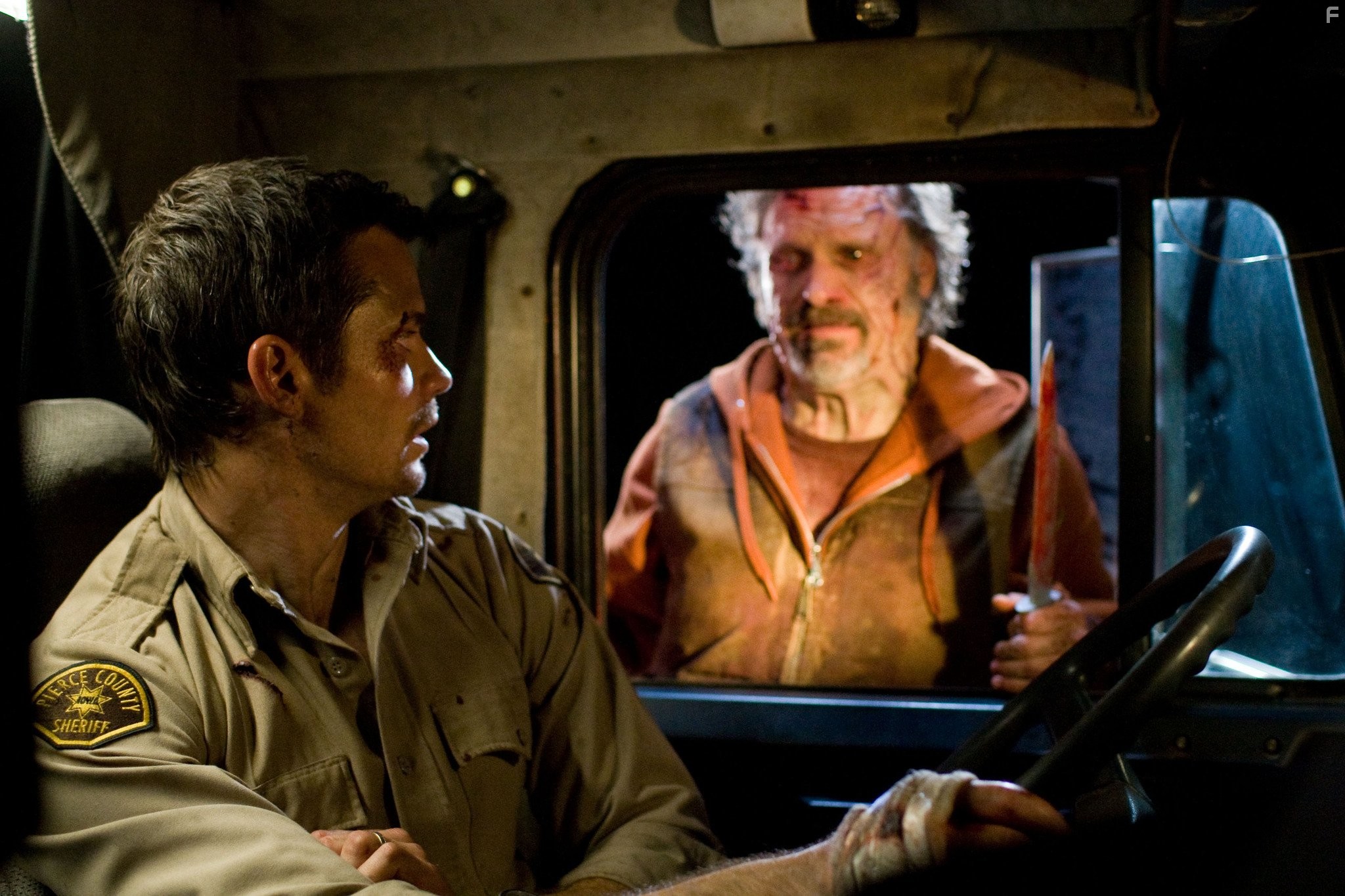Timothy Olyphant in Безумцы (2010)