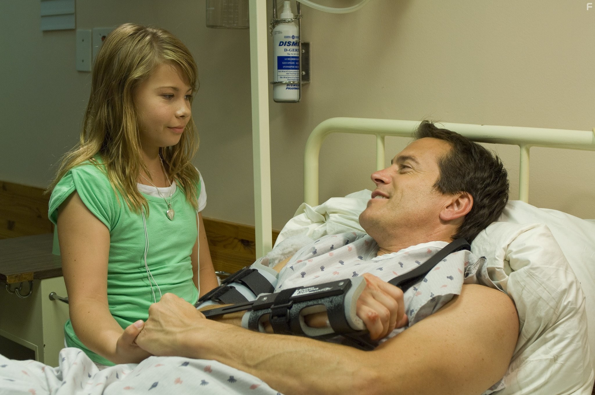 Kevin Otto and Bindi Irwin in Free Willy: Escape from Pirate's Cove (2010)