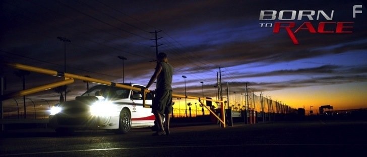Прирожденный гонщик (2011)