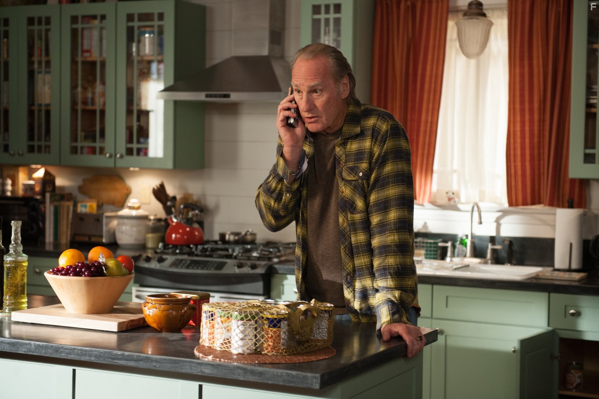 Craig T. Nelson in Родители (2010)