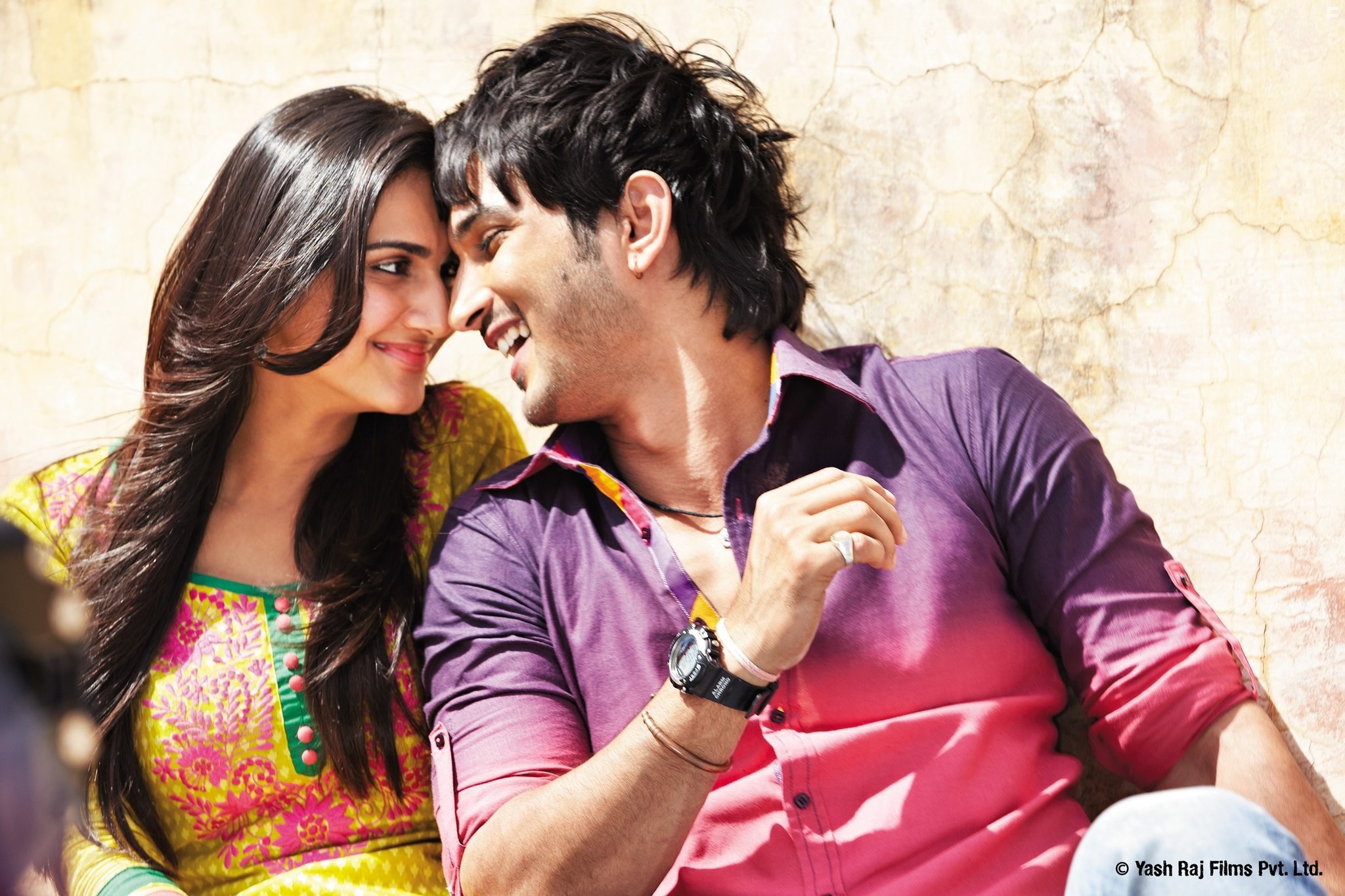 Sushant Singh Rajput and Vaani Kapoor in Настоящий индийский роман (2013)