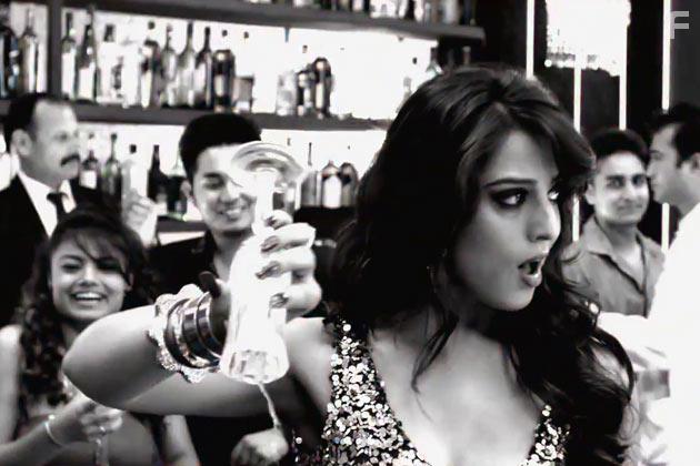 Mahie Gill in Zanjeer (2013)