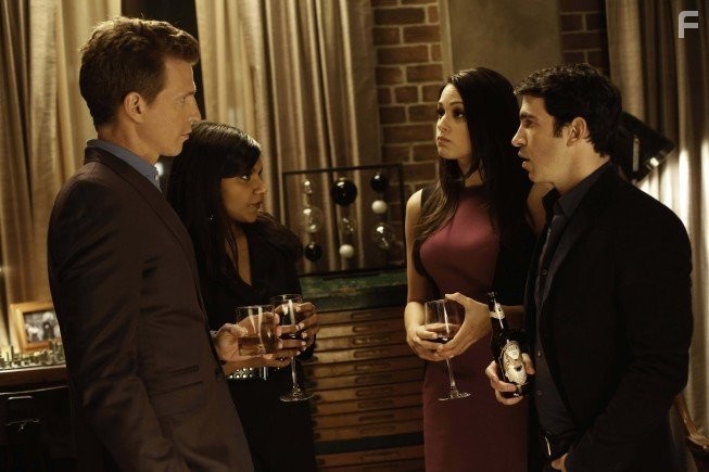 Chris Messina, Josh Meyers, and Mindy Kaling in Проект Минди (2012)