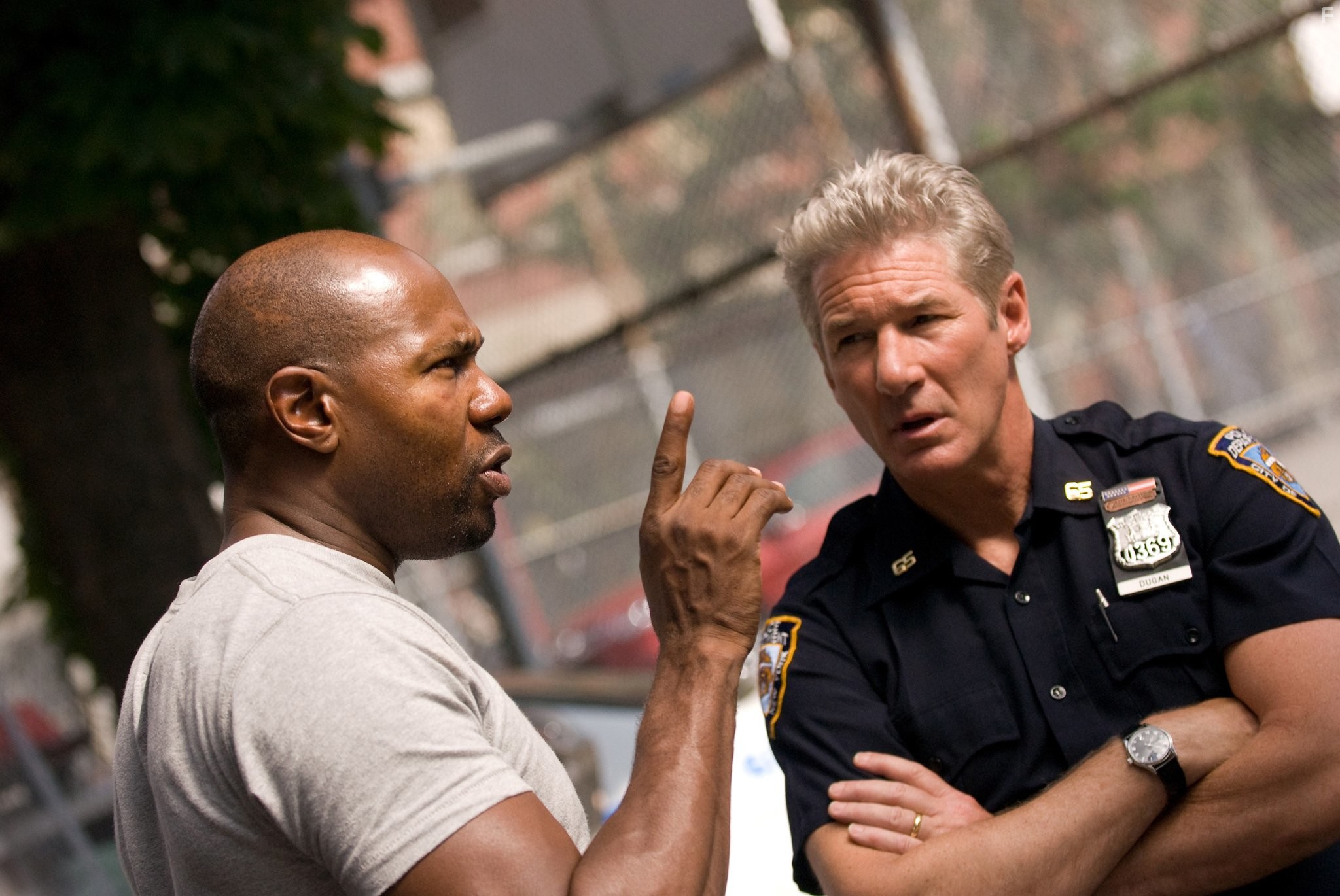 Richard Gere and Antoine Fuqua in Бруклинские полицейские (2009)