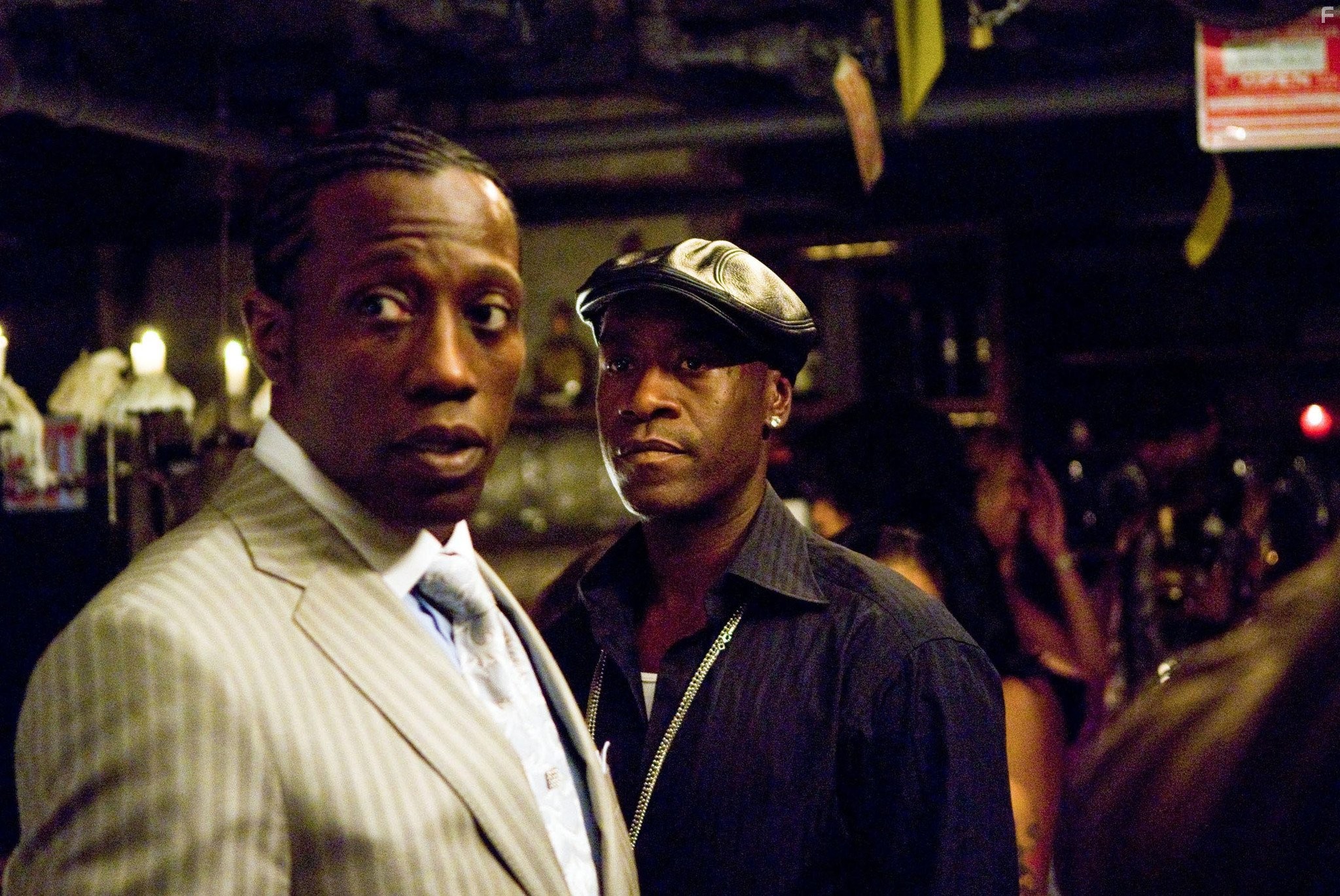 Don Cheadle and Wesley Snipes in Бруклинские полицейские (2009)