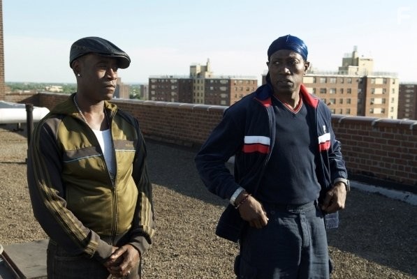 Don Cheadle and Wesley Snipes in Бруклинские полицейские (2009)