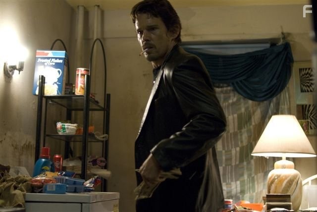 Ethan Hawke in Бруклинские полицейские (2009)