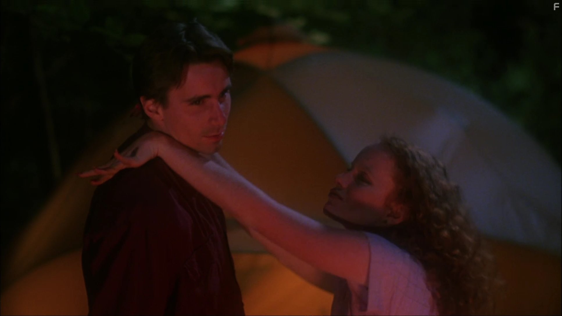 Jamie Rose and Ralph Seymour in Перед самым рассветом (1981)