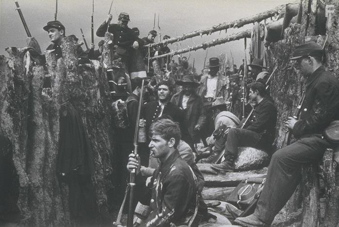 Clint Eastwood, Aldo Giuffr?, and Eli Wallach in Хороший, плохой, злой (1966)