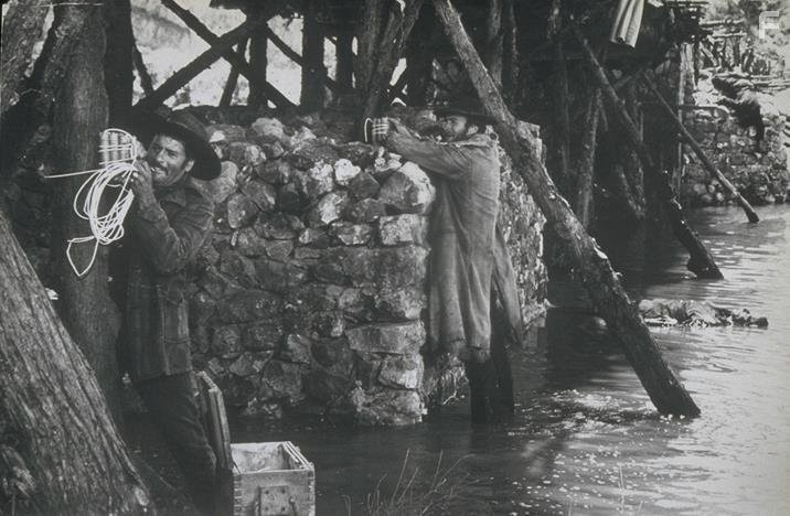 Clint Eastwood and Eli Wallach in Хороший, плохой, злой (1966)
