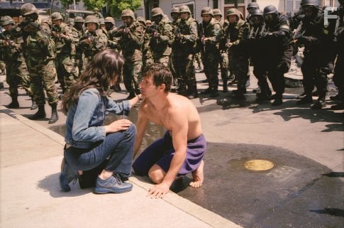 Jennifer Connelly and Eric Bana in Халк (2003)