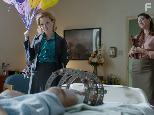 Alicia Sable in Альфа-дом (2013)