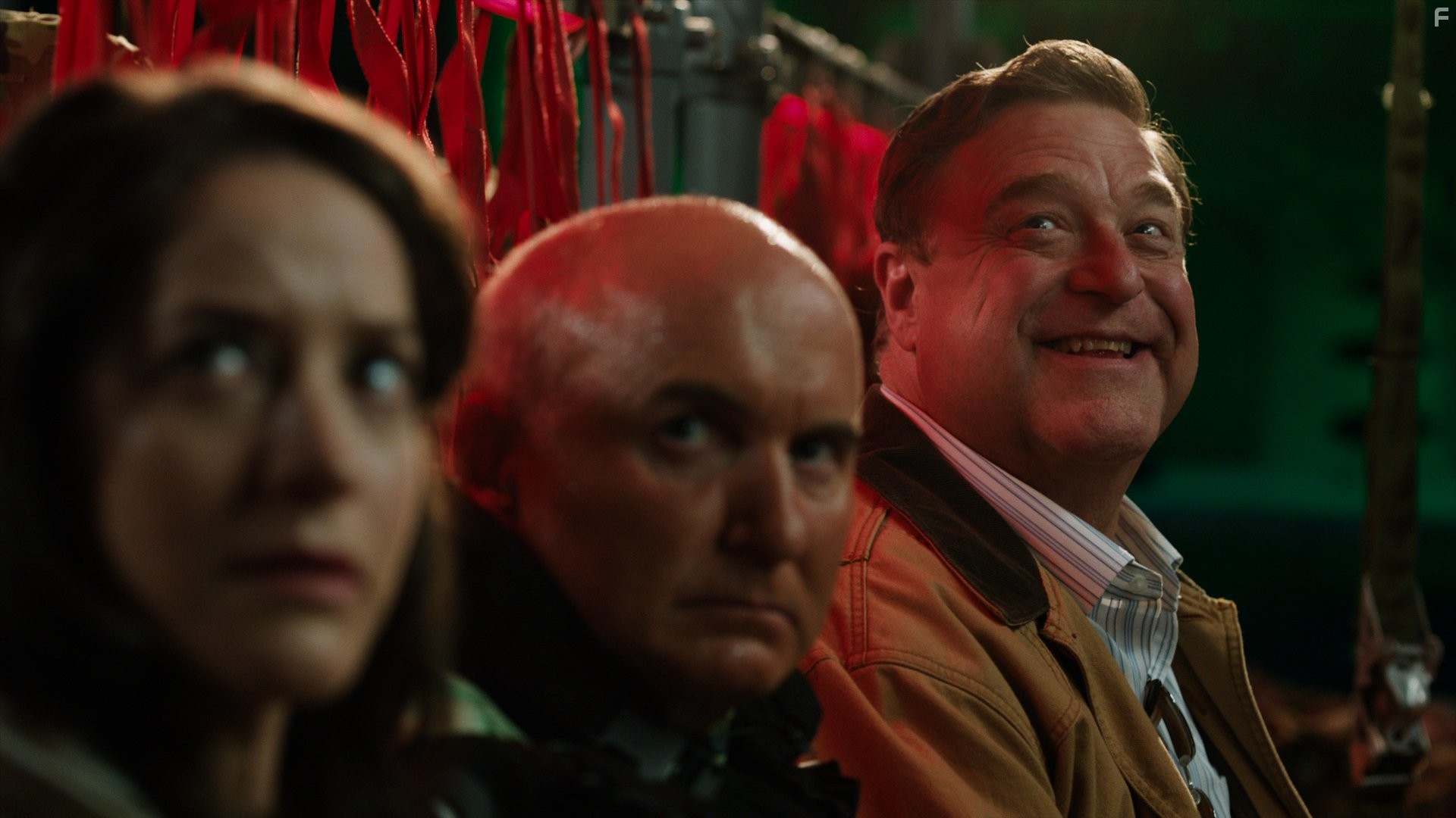 John Goodman and Matt Malloy in Альфа-дом (2013)