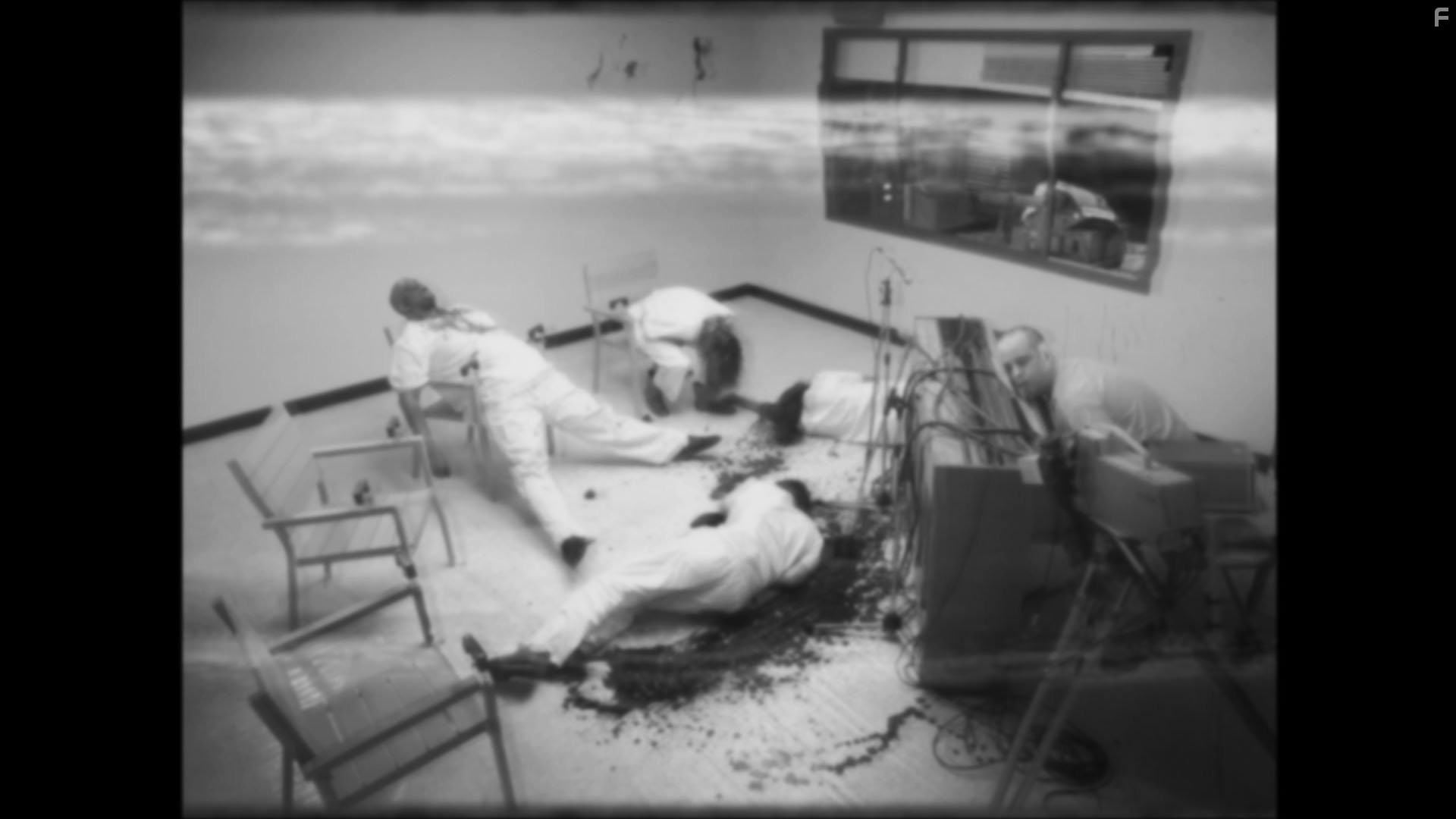 Chilling Visions: 5 Senses of Fear (2013)