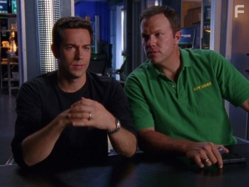 Adam Baldwin and Zachary Levi in Чак (2007)