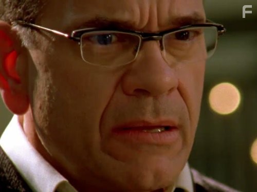 Robert Picardo in Чак (2007)