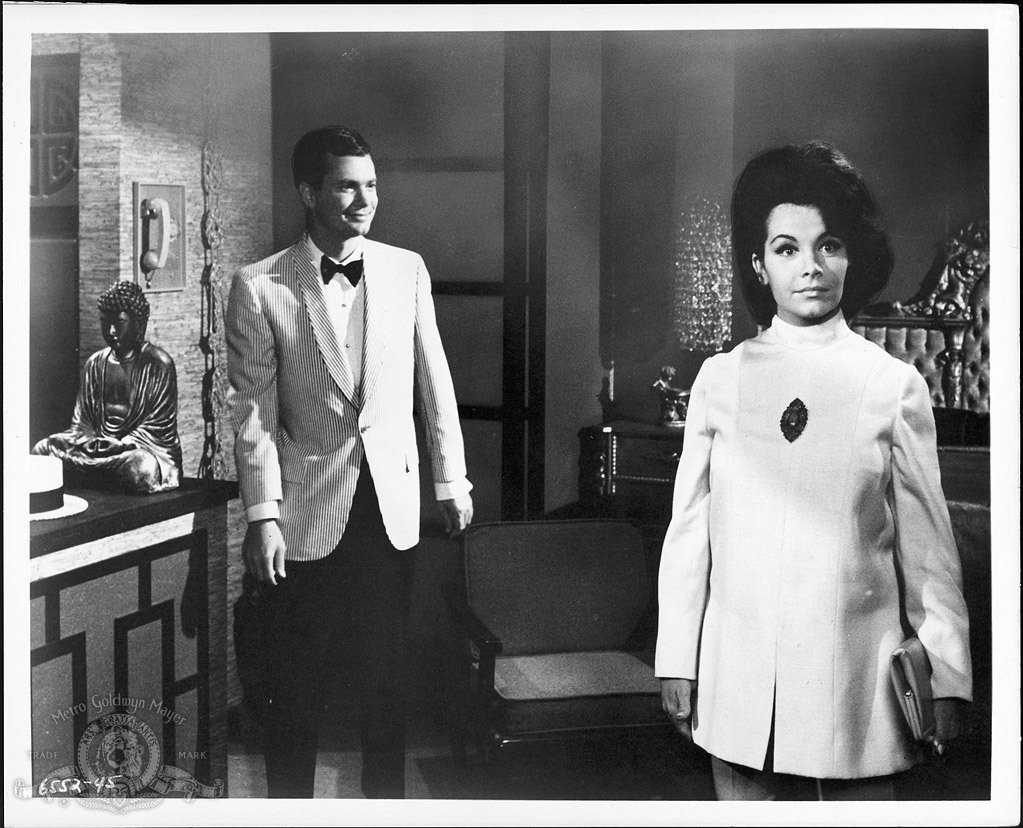 Annette Funicello and Dwayne Hickman in How to Stuff a Wild Bikini (1965)