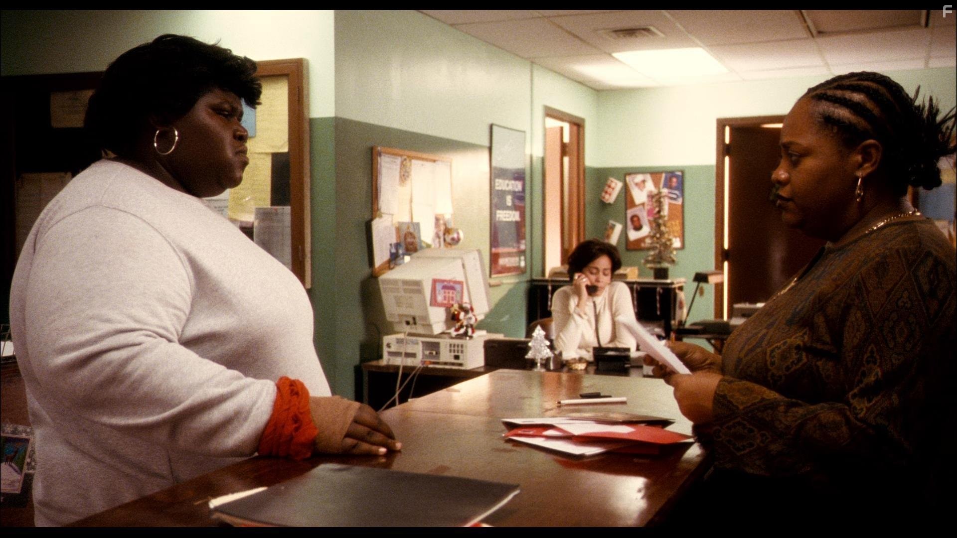 Gabourey Sidibe in Сокровище (2009)