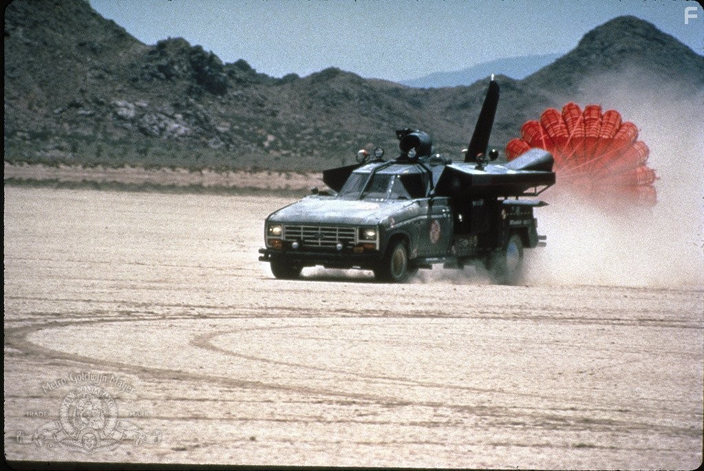 Приключения Бакару Банзая в восьмом измерении (1984)