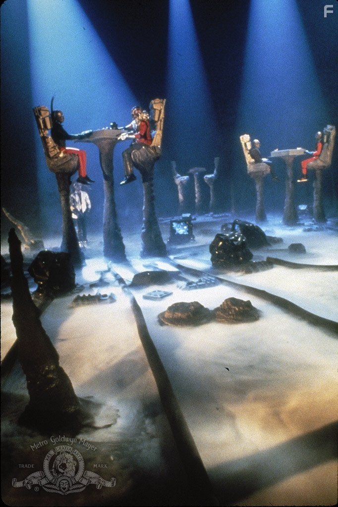 Приключения Бакару Банзая в восьмом измерении (1984)