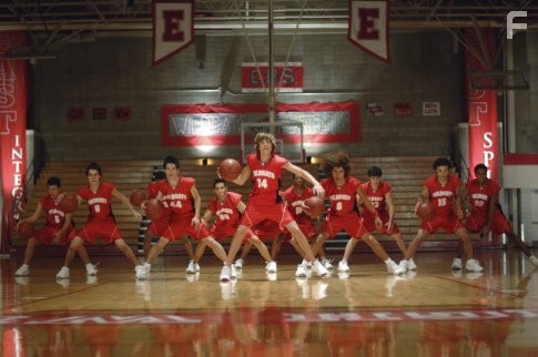 Corbin Bleu, Ryne Sanborn, Chris Warren, and Zac Efron in Классный мюзикл (2006)