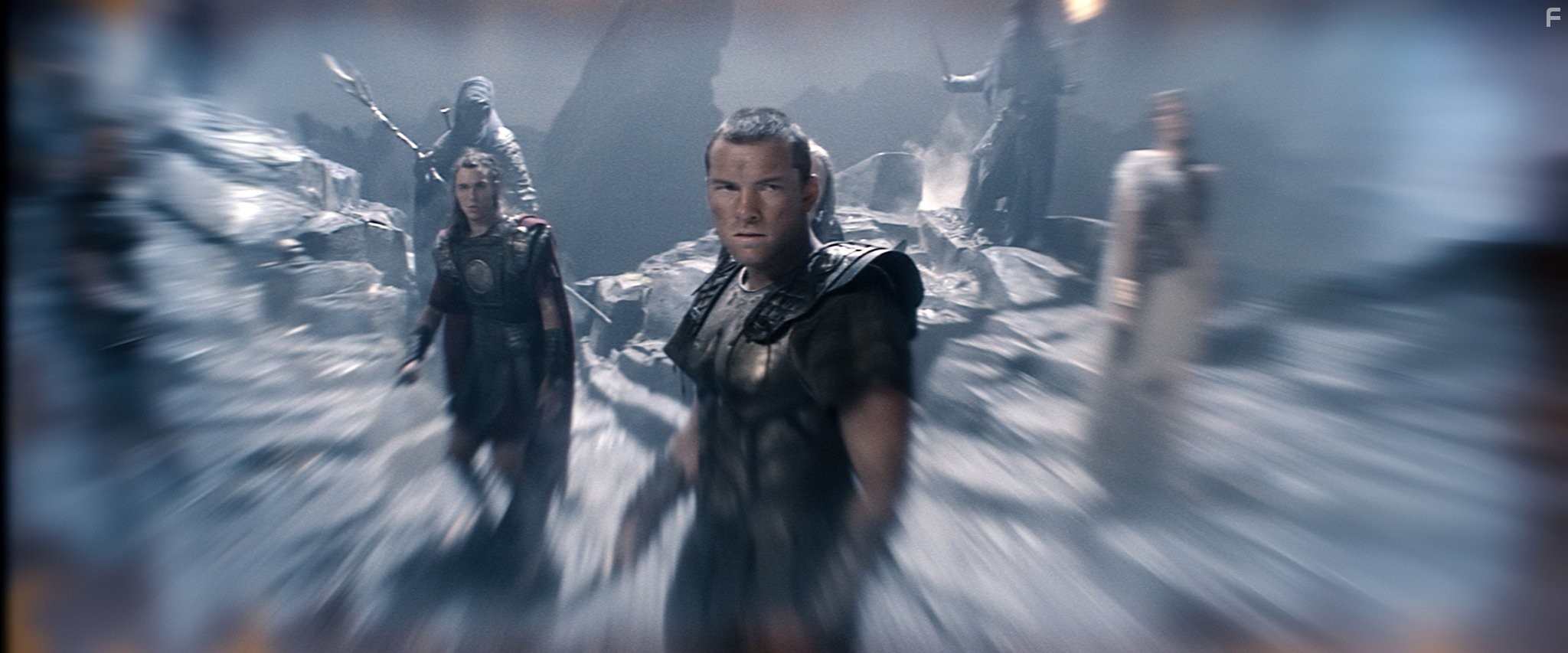 Nicholas Hoult and Sam Worthington in Битва титанов (2010)