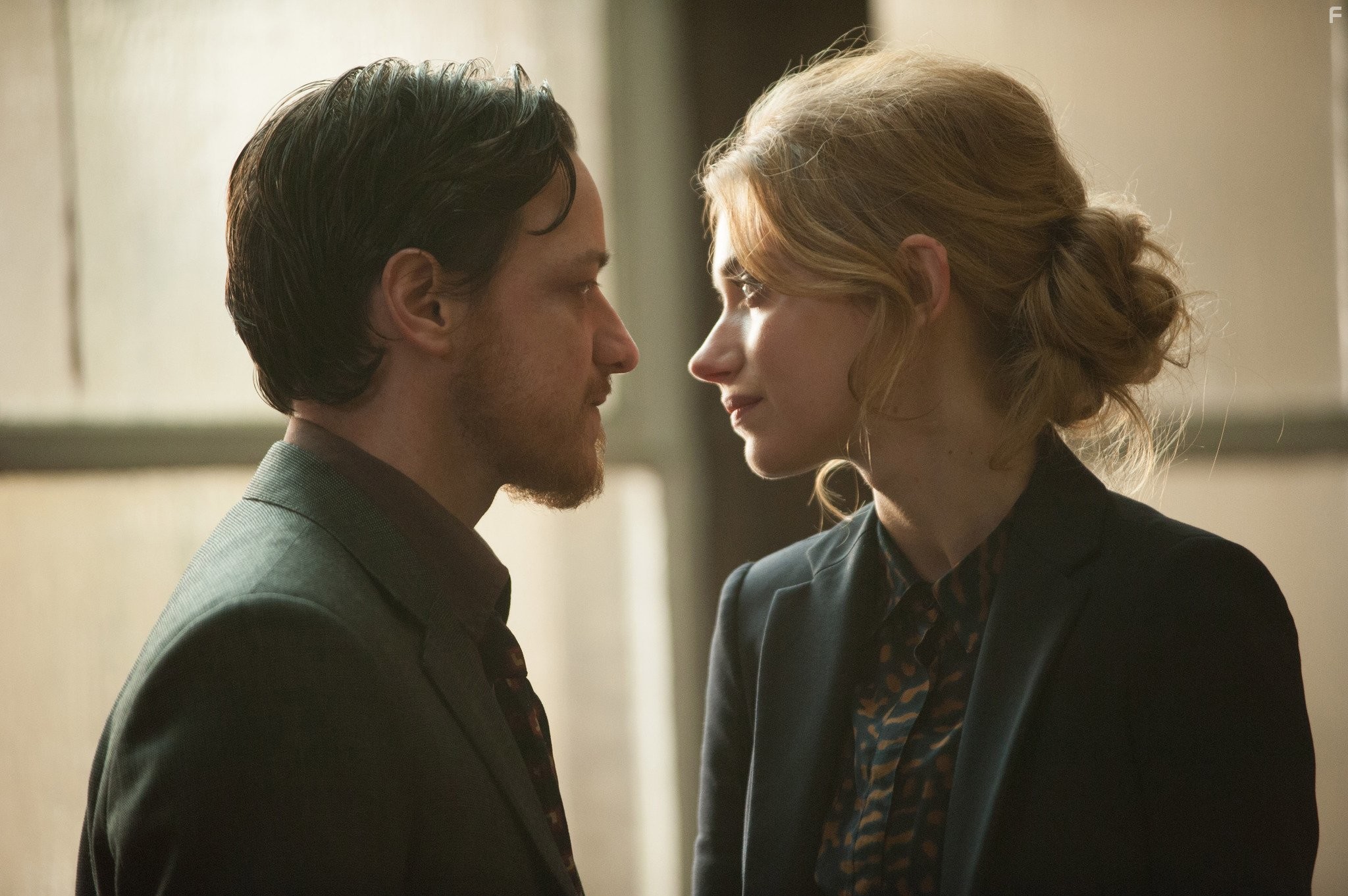 James McAvoy and Imogen Poots in Грязь (2013)